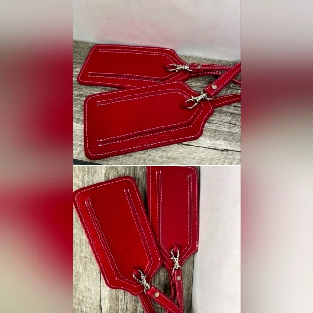 FREE. ADD ITEM TO BUNDLE! NEW PAIR LUGGAGE TAGS, REDS